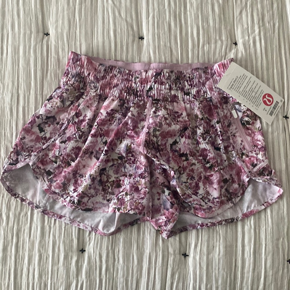 NWT Lulu Lemon Tracker Short V
